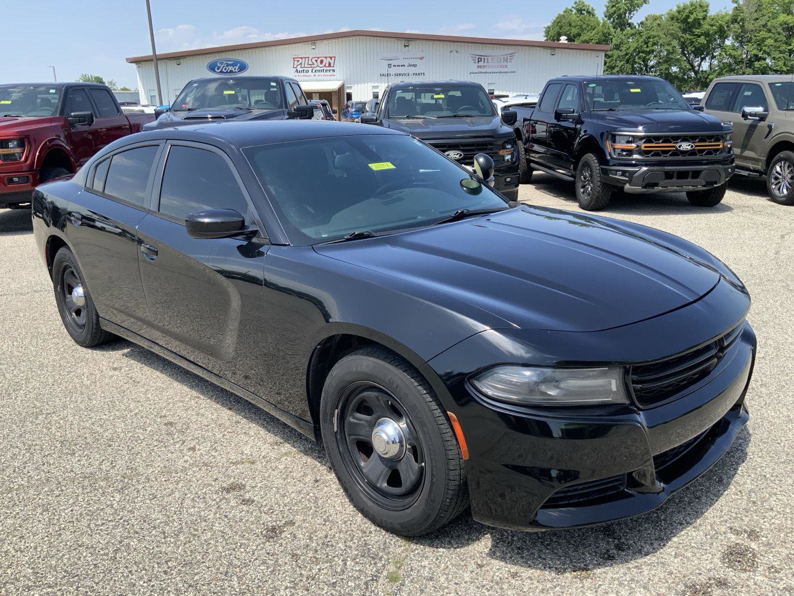 Used 2015 Dodge Charger Police RWD image 2