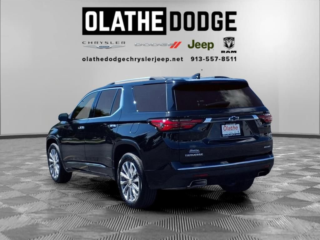 Used 2022 Chevrolet Traverse Premier image 3