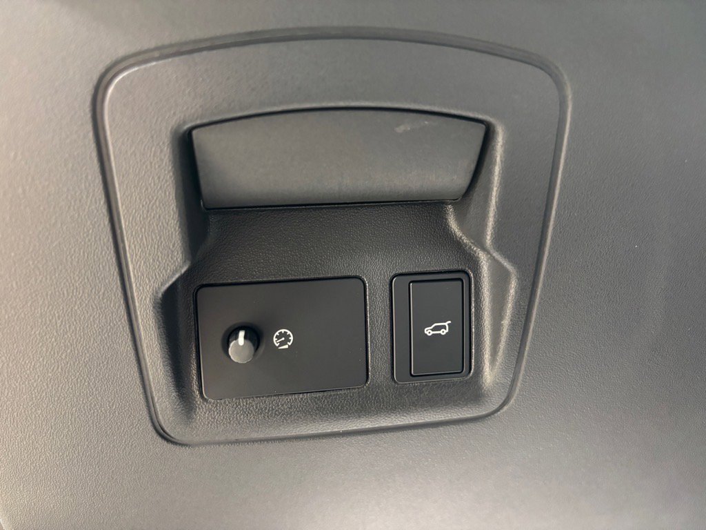 New 2026 Land Rover Range Rover Velar S image 21