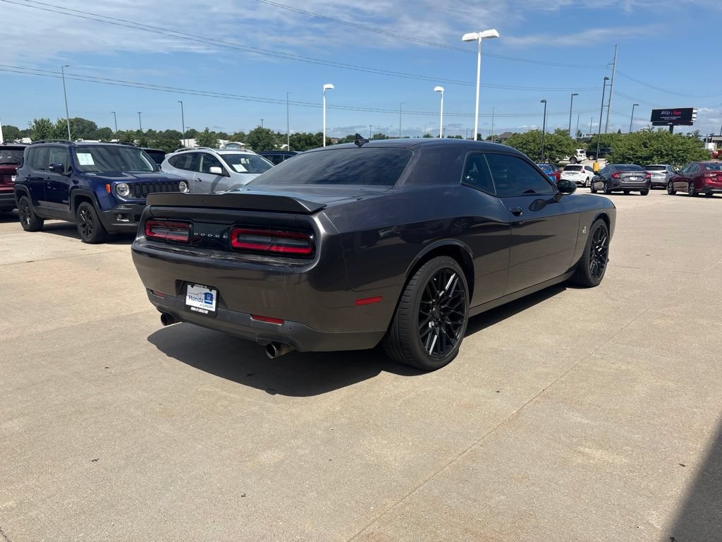 Used 2015 Dodge Challenger R/T Scat Pack w/ Leather Interior Group RWD image 5