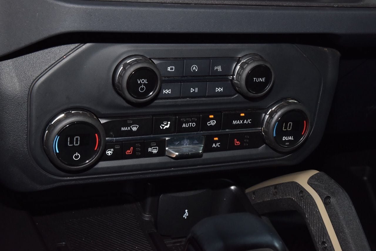 Certified 2025 Ford Bronco Badlands AWD/4WD image 31