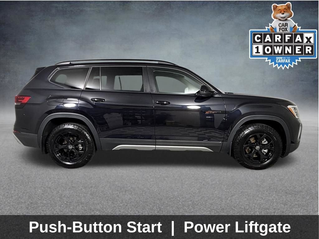 Used 2025 Volkswagen Atlas Peak Edition SE image 10
