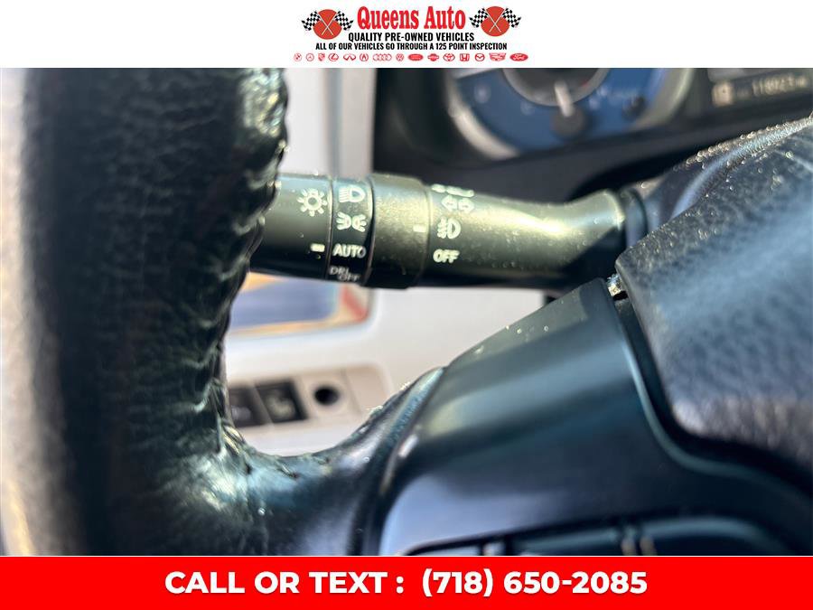 Used 2017 Toyota Sienna XLE image 21