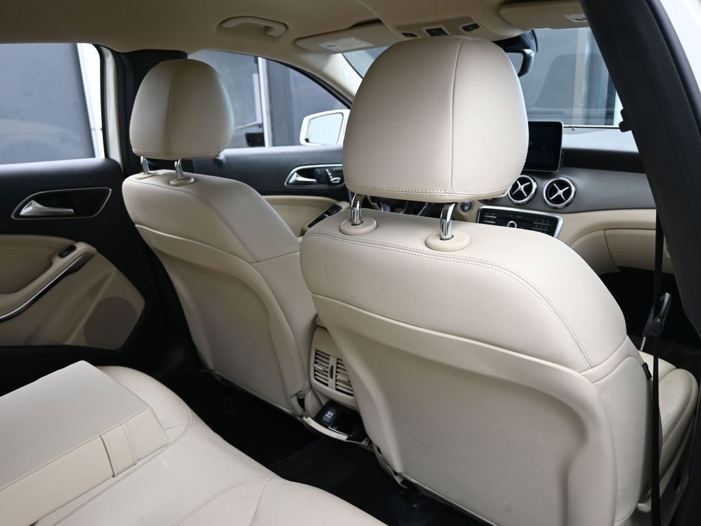 Used 2018 Mercedes-Benz GLA 250 image 41