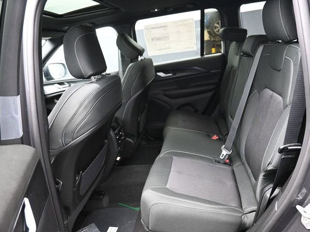 New 2026 Jeep Grand Cherokee Laredo X AWD/4WD image 26
