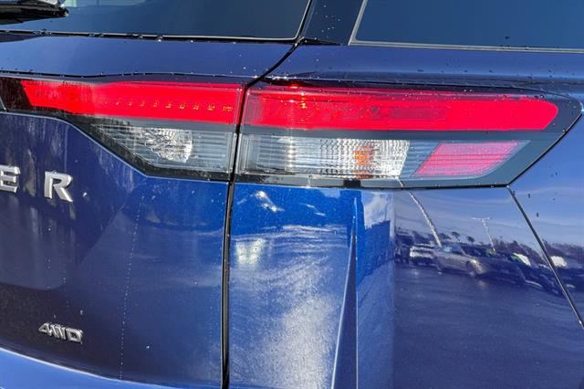 New 2026 Nissan Pathfinder SV image 32