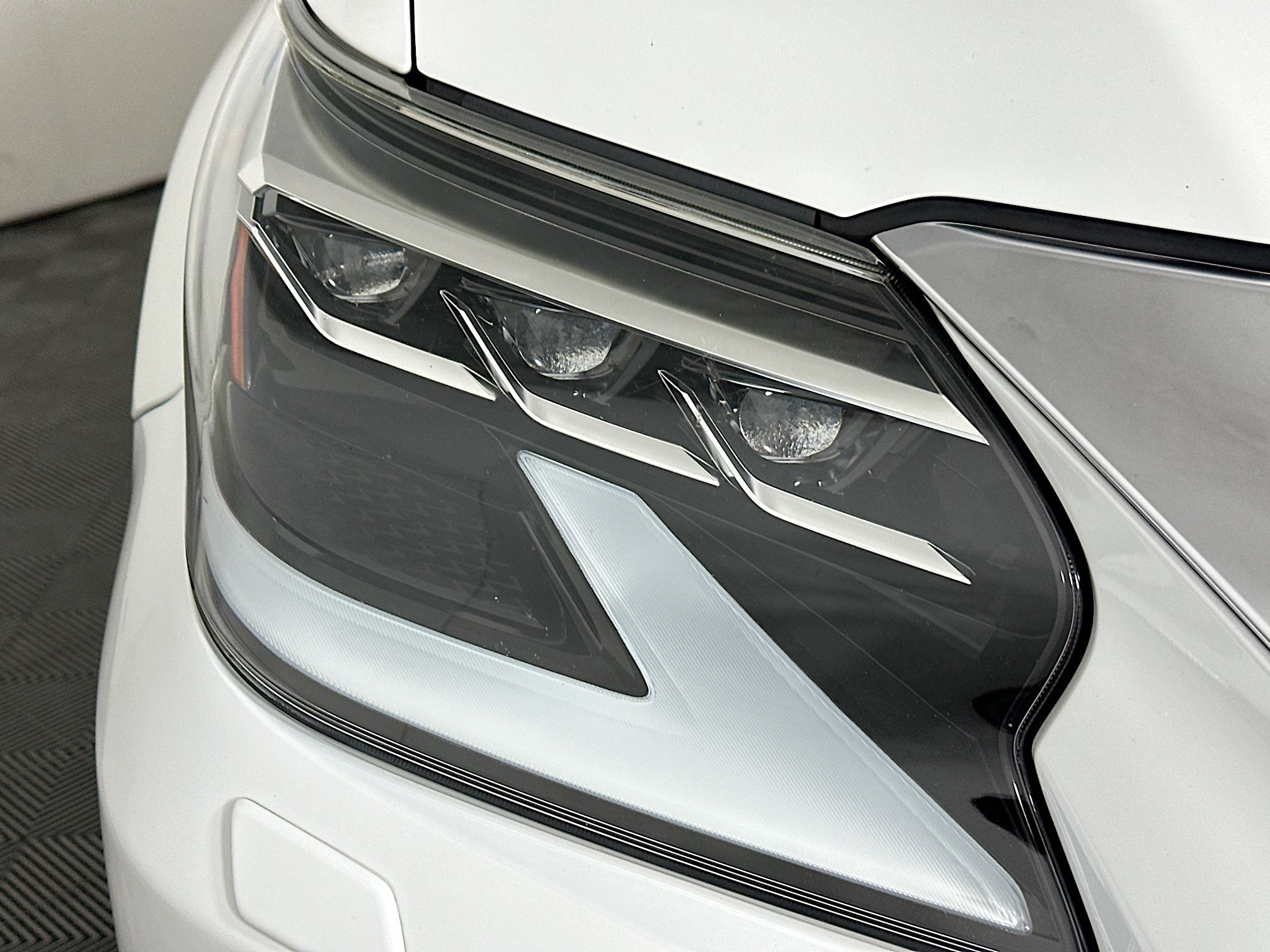 Used 2022 Lexus GX 460 Premium w/ Premium Package image 9