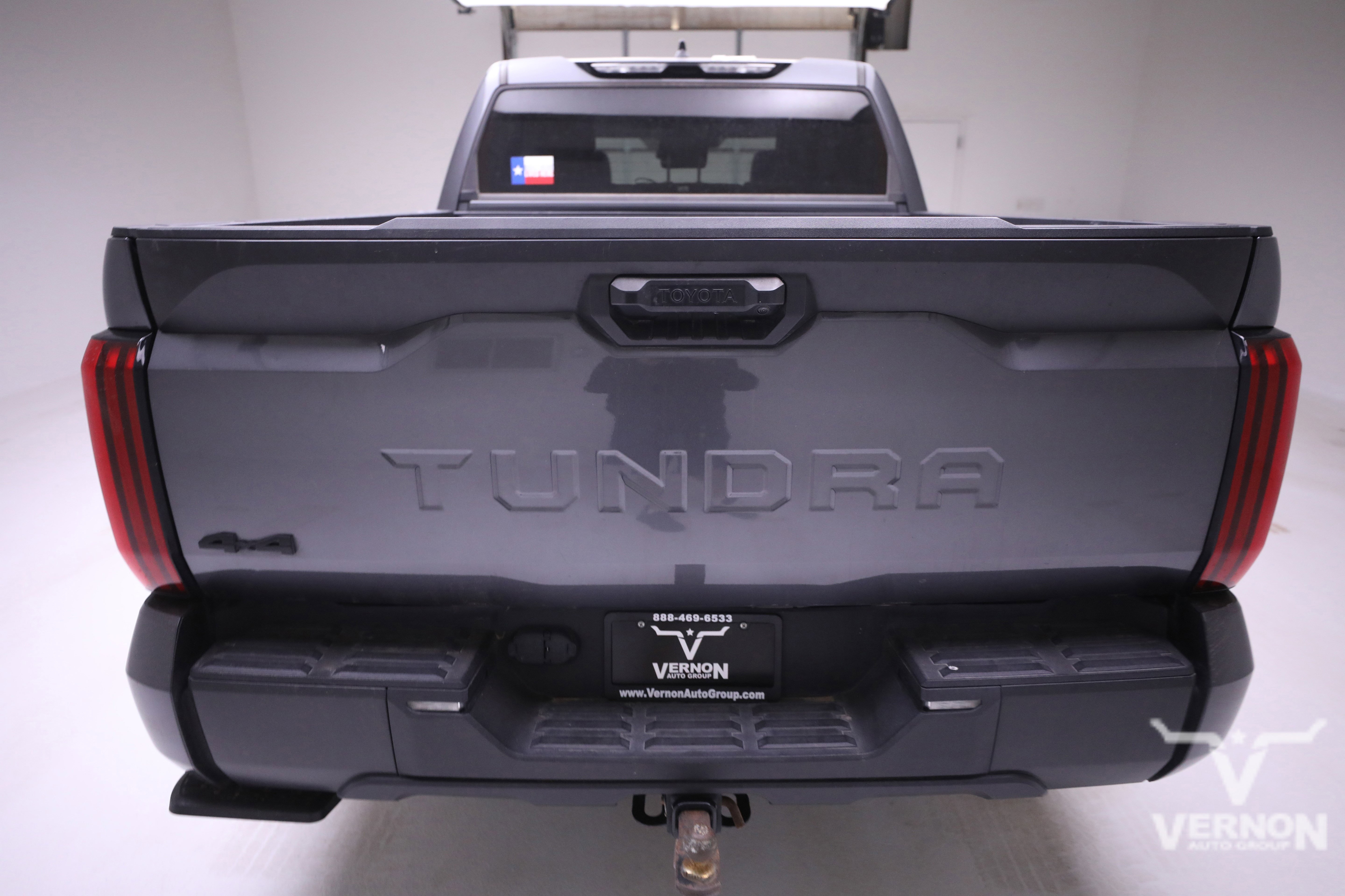 Used 2023 Toyota Tundra SR5 image 3