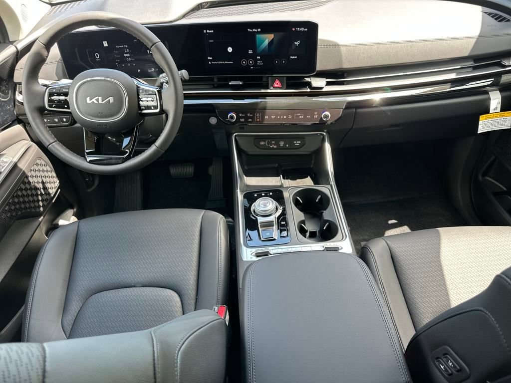 New 2025 Kia Carnival SX Prestige FWD image 22