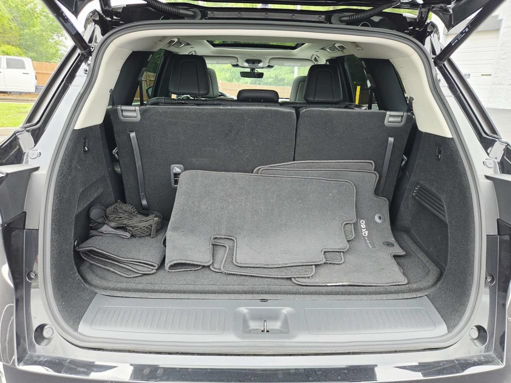 Used 2026 INFINITI QX60 Luxe w/ Cargo Package FWD image 15