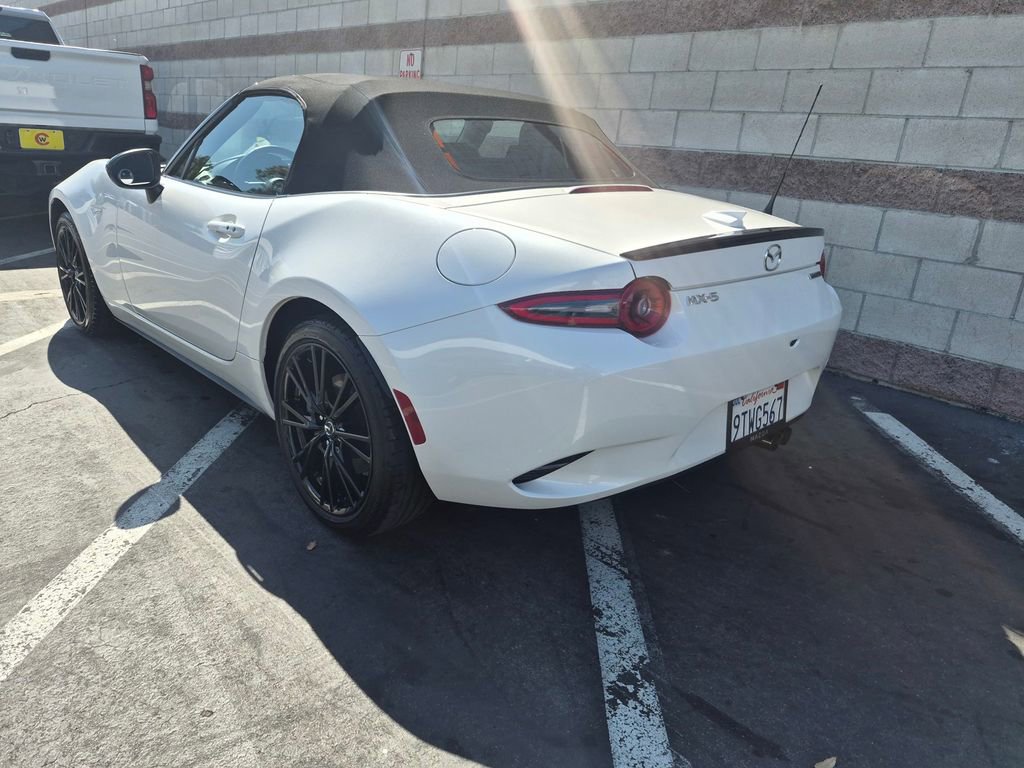 Used 2025 MAZDA MX-5 Miata Club image 4