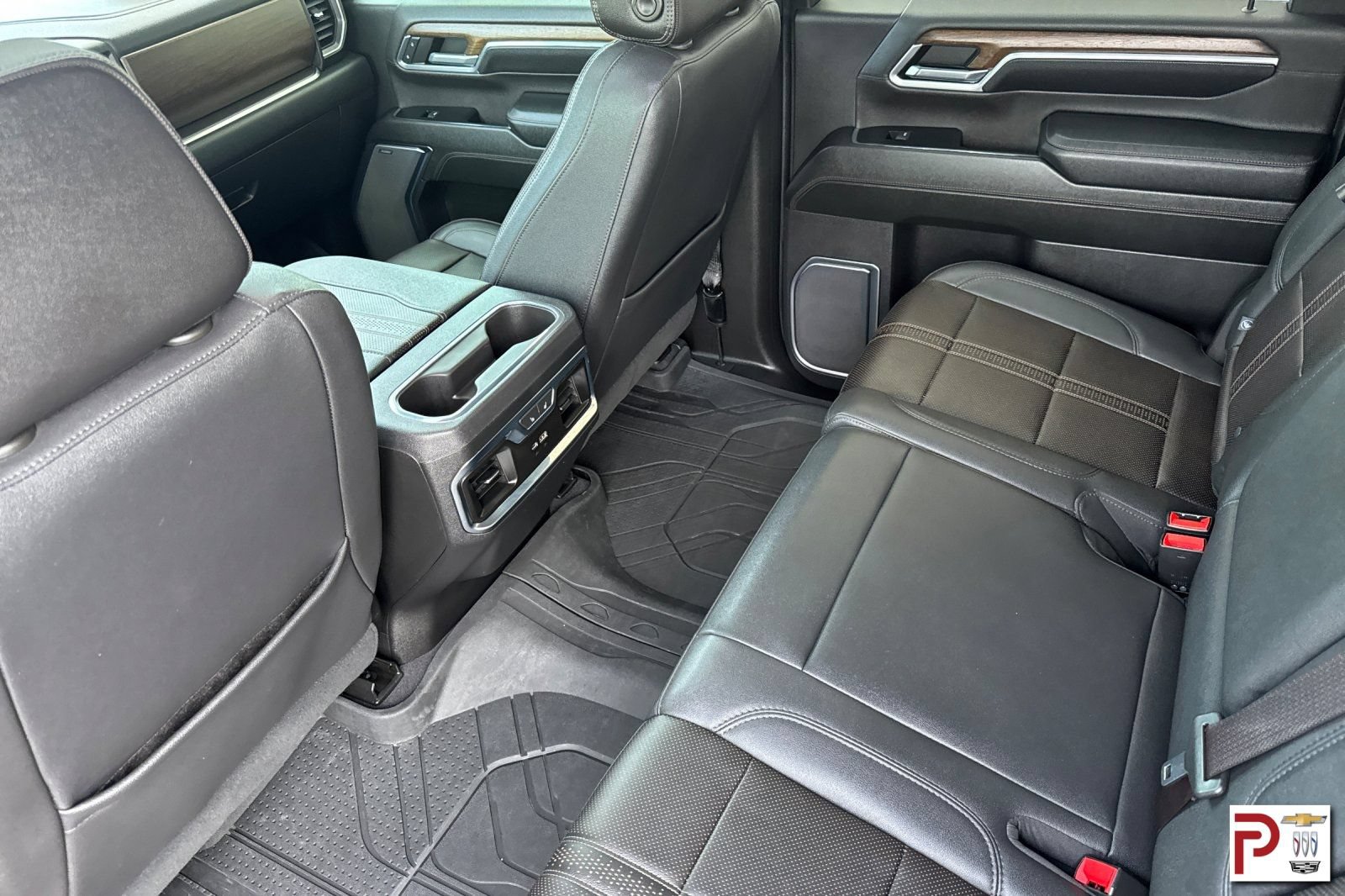 Used 2024 Chevrolet Silverado 2500 High Country w/ Midnight Edition AWD/4WD image 13