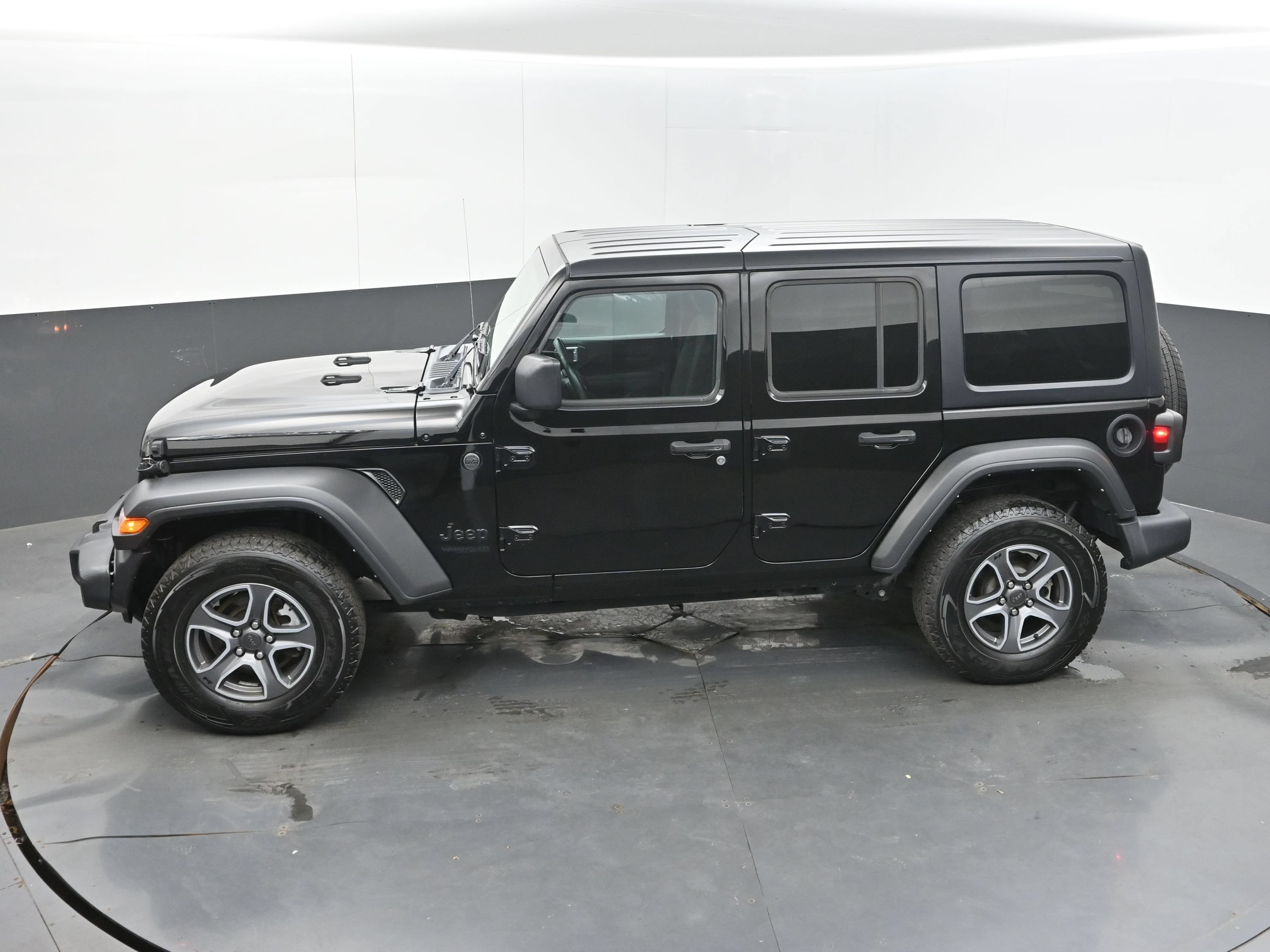 Used 2022 Jeep Wrangler Unlimited Sport AWD/4WD image 34