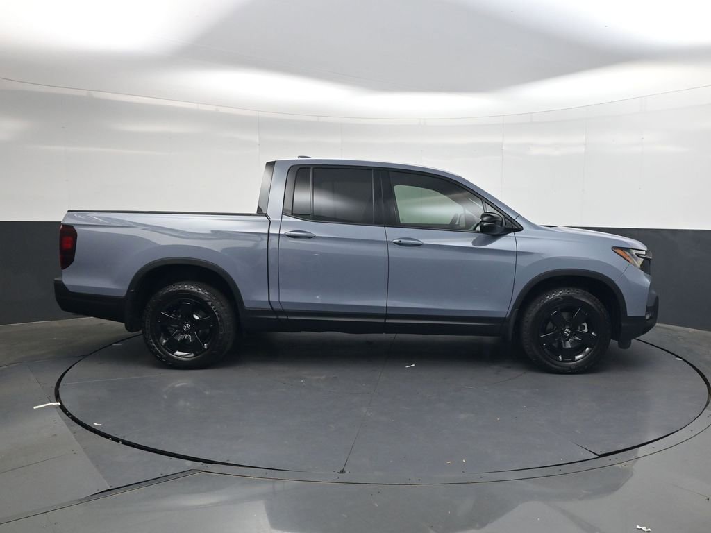 Used 2026 Honda Ridgeline Black Edition image 3
