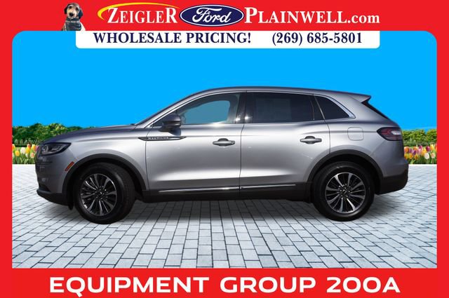 Used 2023 Lincoln Nautilus Reserve w/ Cargo Utility Package image 2