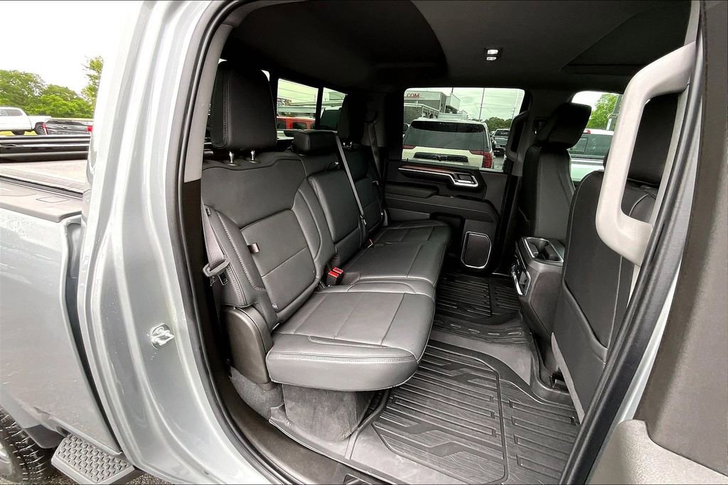 Used 2025 GMC Sierra 3500 Denali w/ Denali Reserve Package AWD/4WD image 28