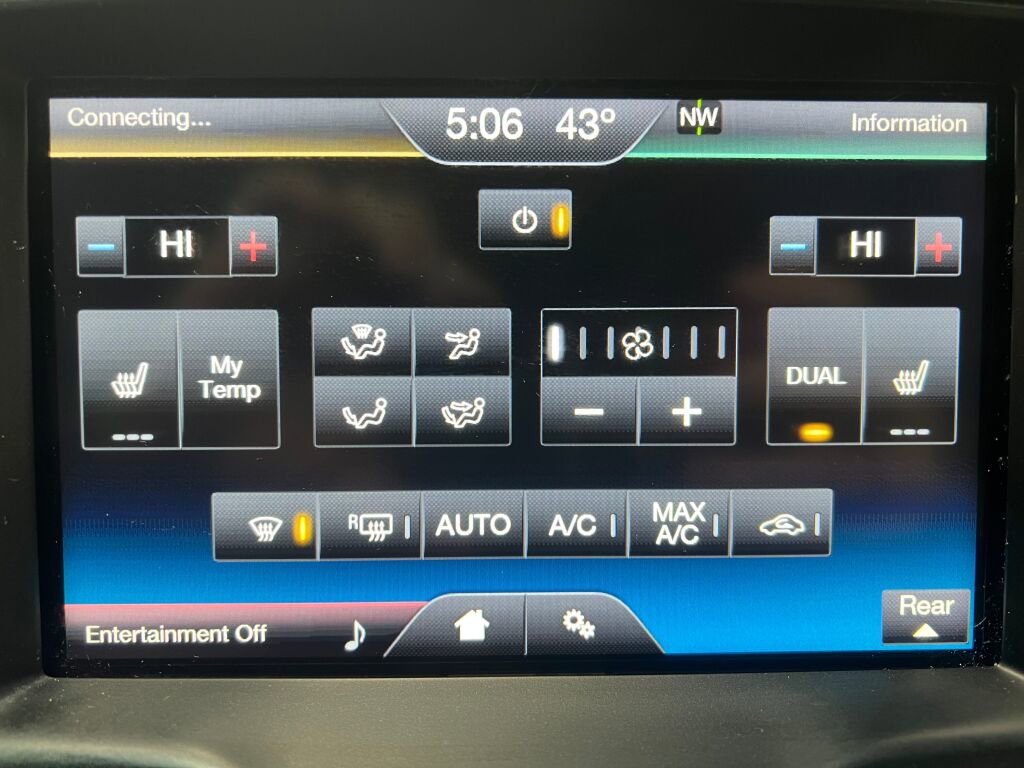 Used 2015 Ford Explorer XLT w/ Equipment Group 202A image 11