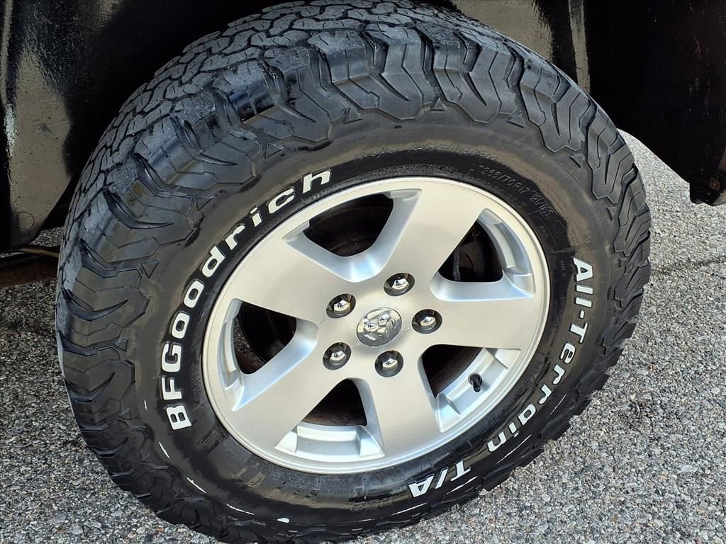 Used 2010 Dodge Ram 1500 Truck SLT w/ Big Horn Regional Pkg image 9