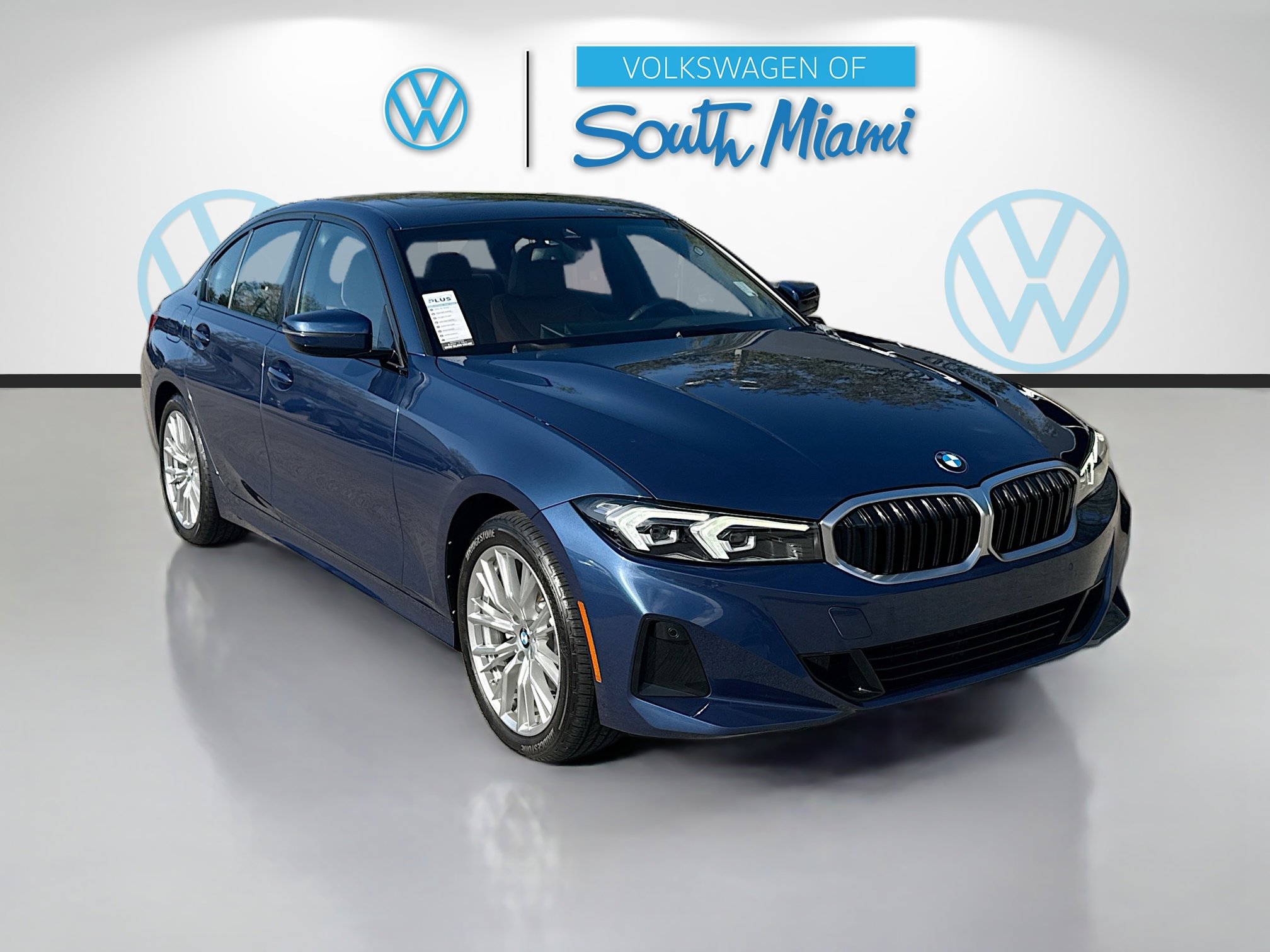 Used 2023 BMW 330i Sedan w/ Driving Assistance Package image 1