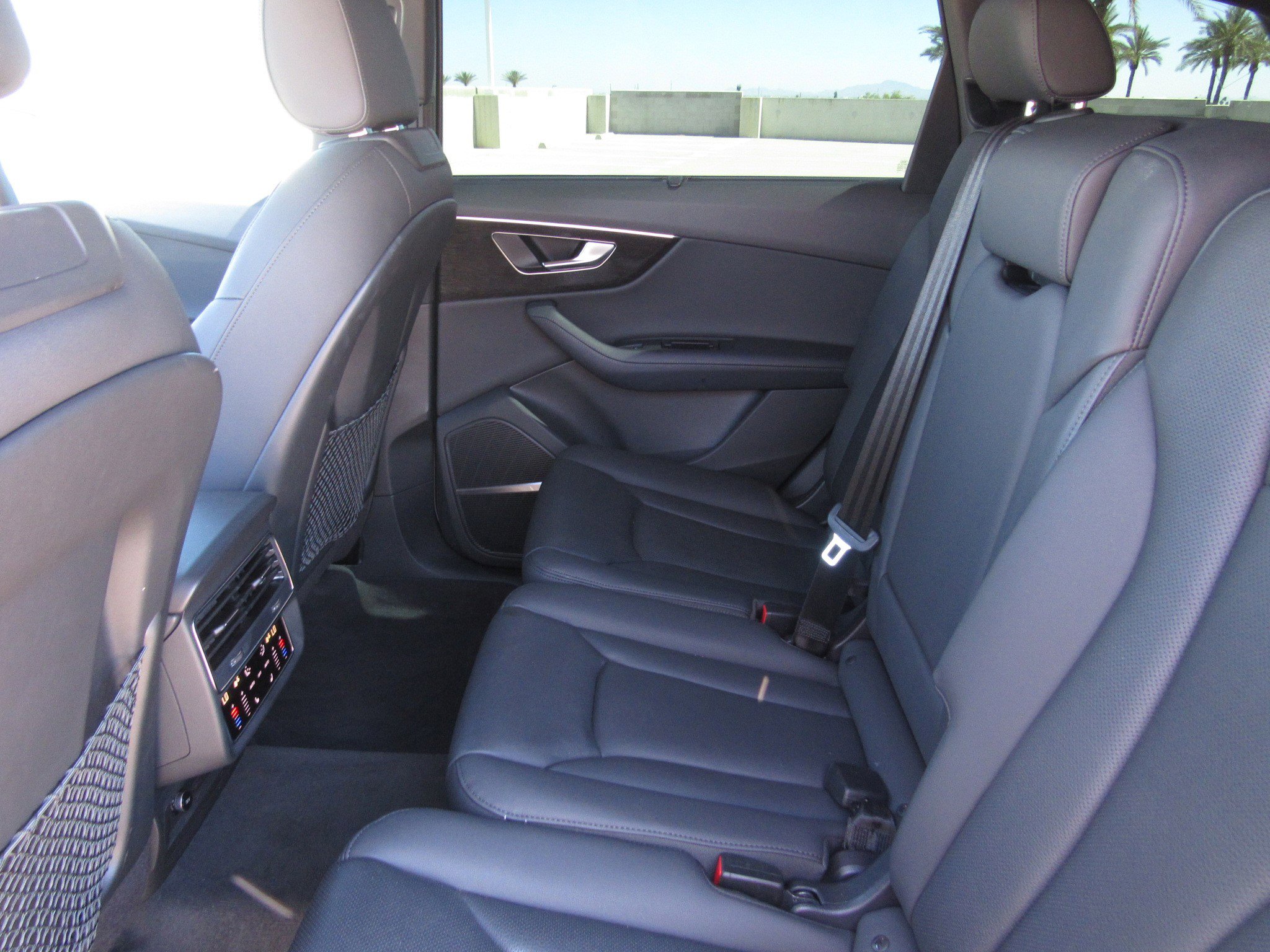 Used 2023 Audi Q7 3.0T Prestige image 15