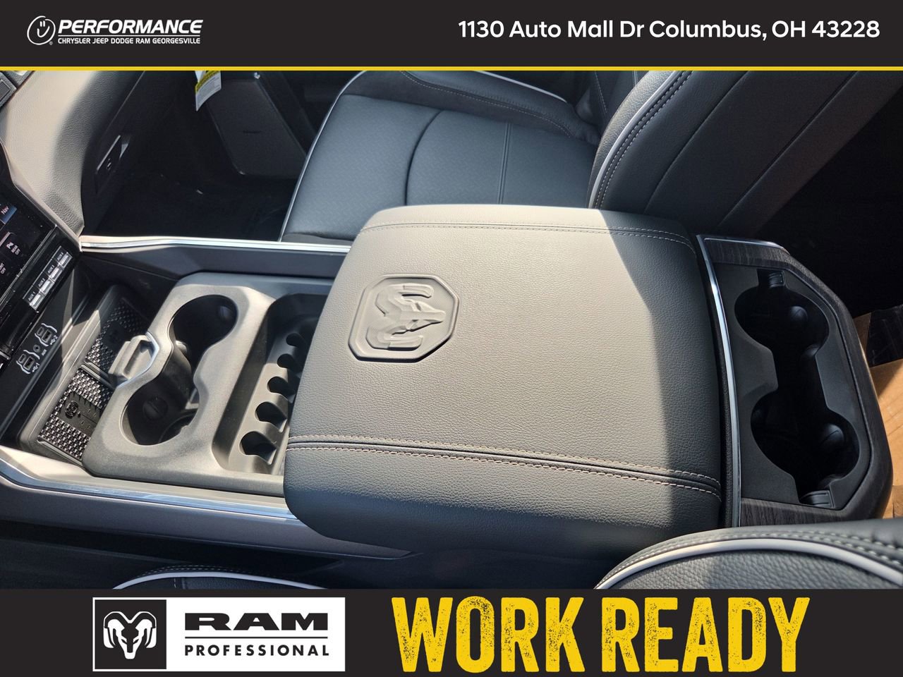 New 2026 RAM 2500 Laramie AWD/4WD image 34