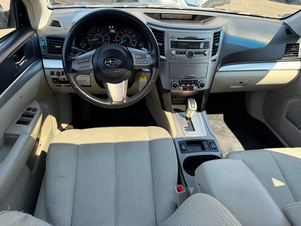 Used 2010 Subaru Outback 3.6R Premium AWD/4WD image 18