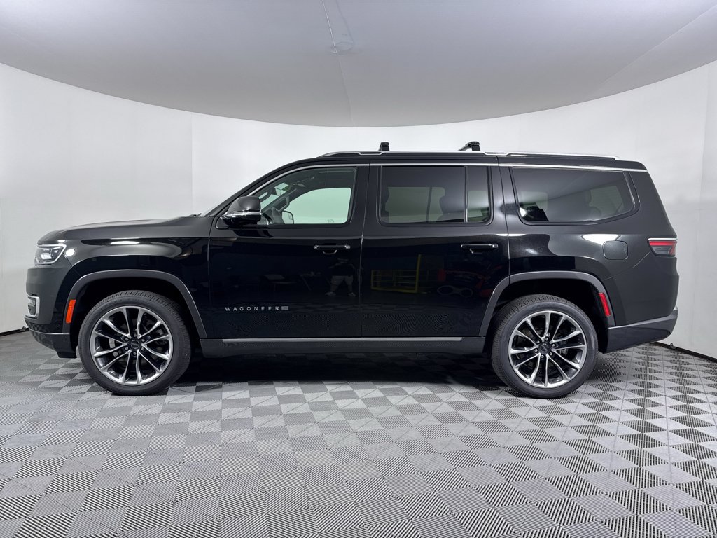 Used 2022 Jeep Wagoneer Series III w/ Premium Group I AWD/4WD image 16