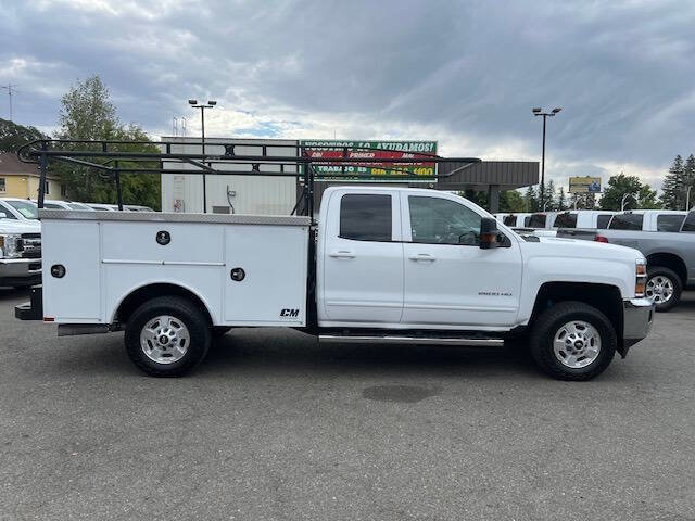 Used 2015 Chevrolet Silverado 2500 LT w/ LT Convenience Package image 8
