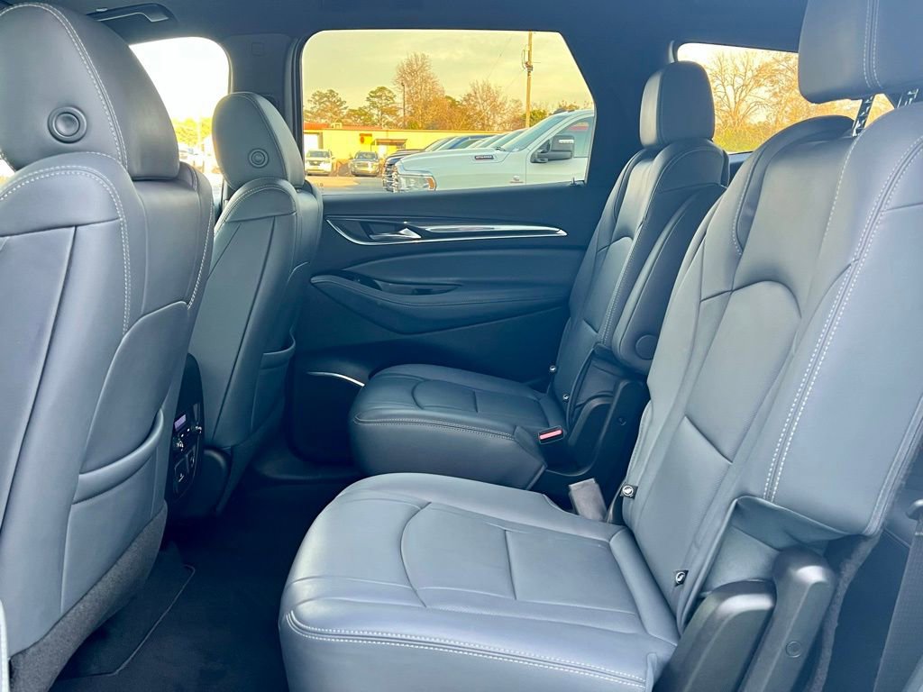 Used 2023 Buick Enclave Essence w/ Experience Buick Package image 10