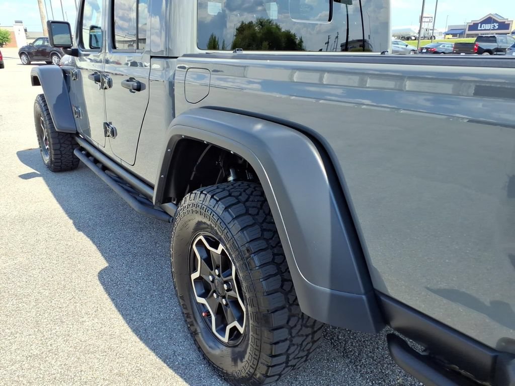 Used 2022 Jeep Gladiator Rubicon w/ Cold Weather Group AWD/4WD image 17