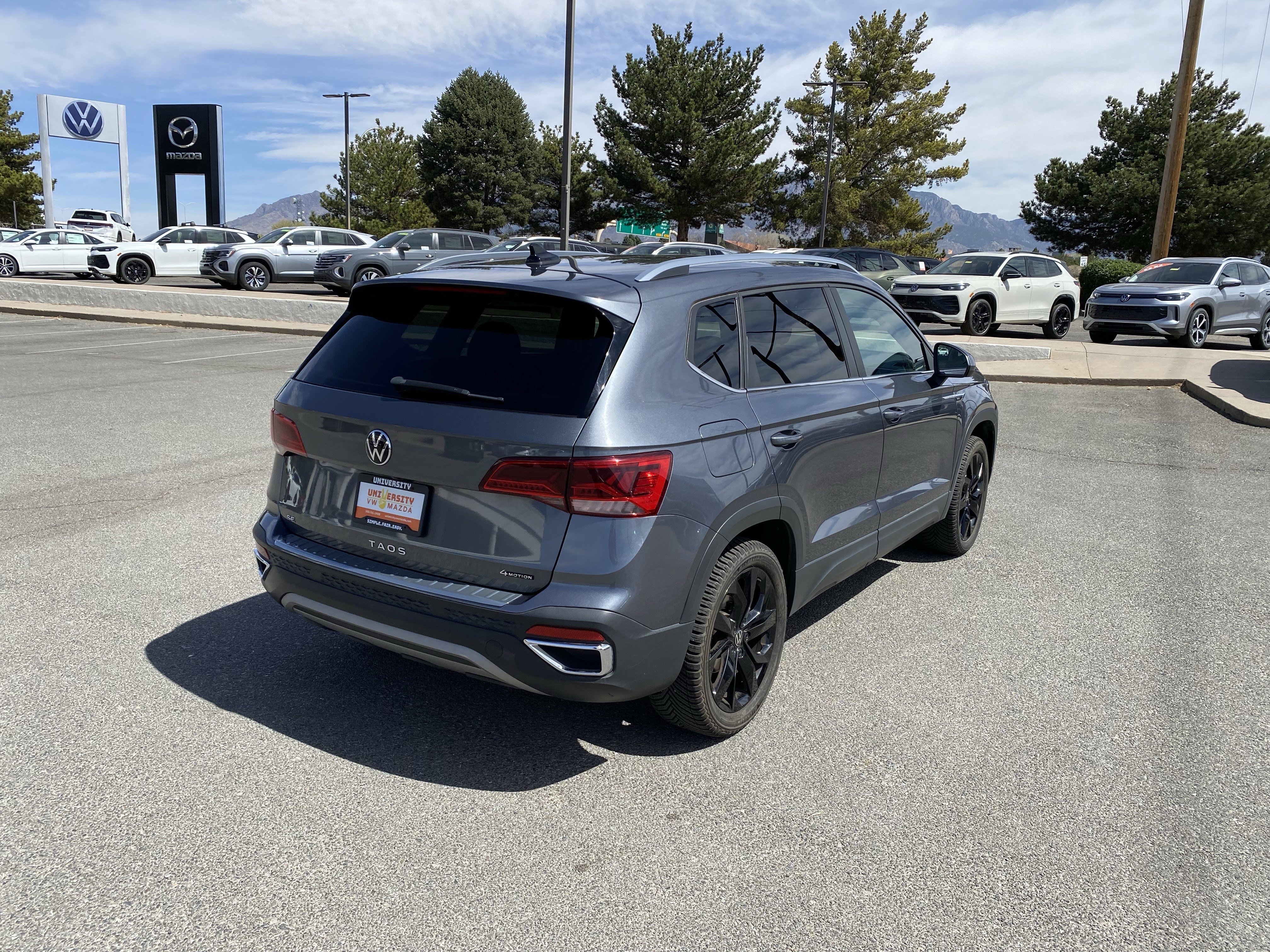 Certified 2022 Volkswagen Taos SE image 43