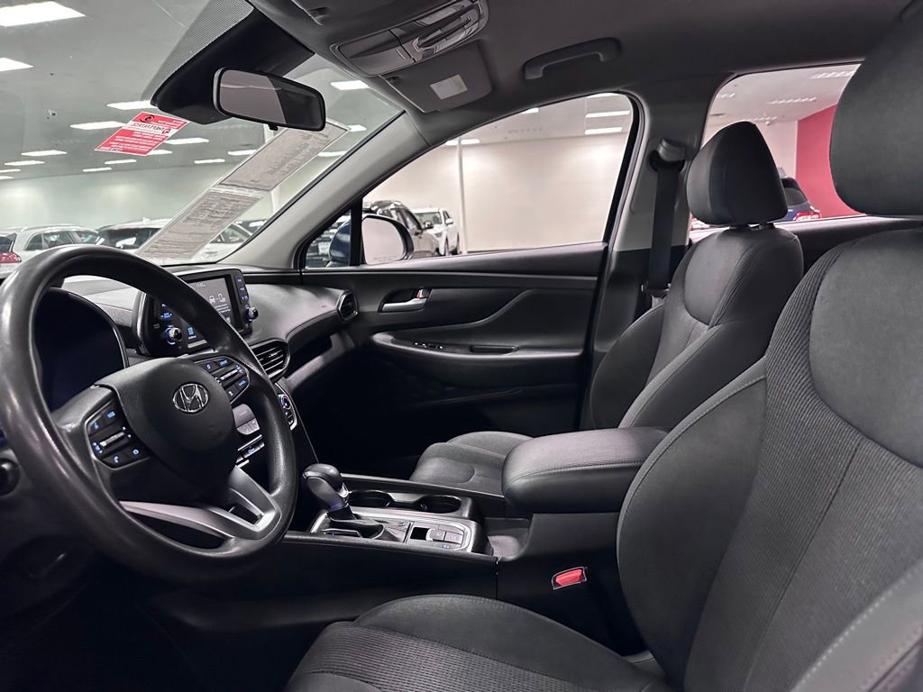 Used 2020 Hyundai Santa Fe SE image 15