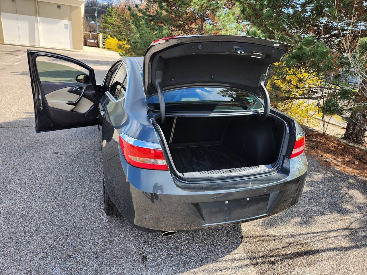 Used 2017 Buick Verano Sport Touring FWD image 29