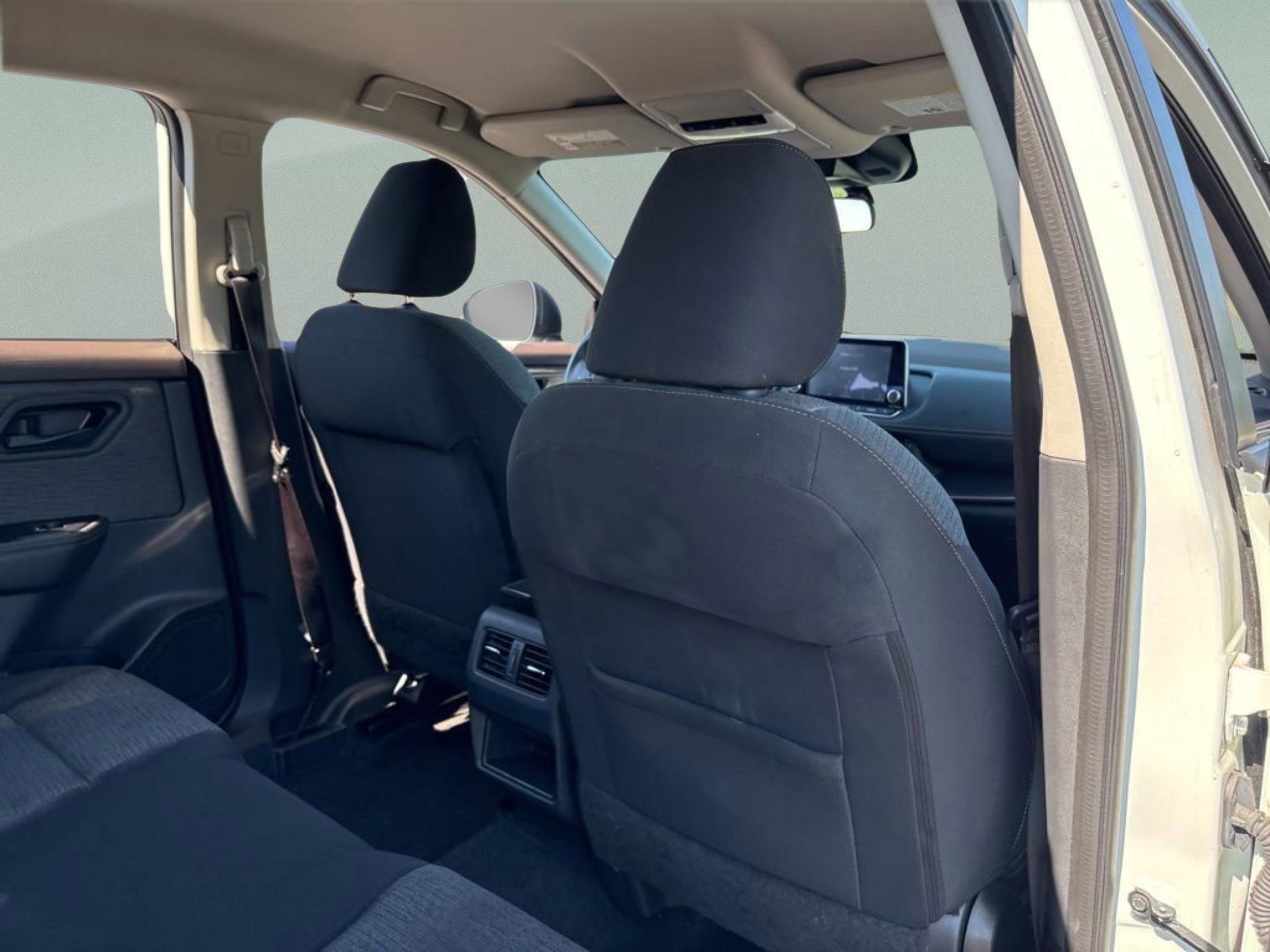 Used 2021 Nissan Rogue S image 15