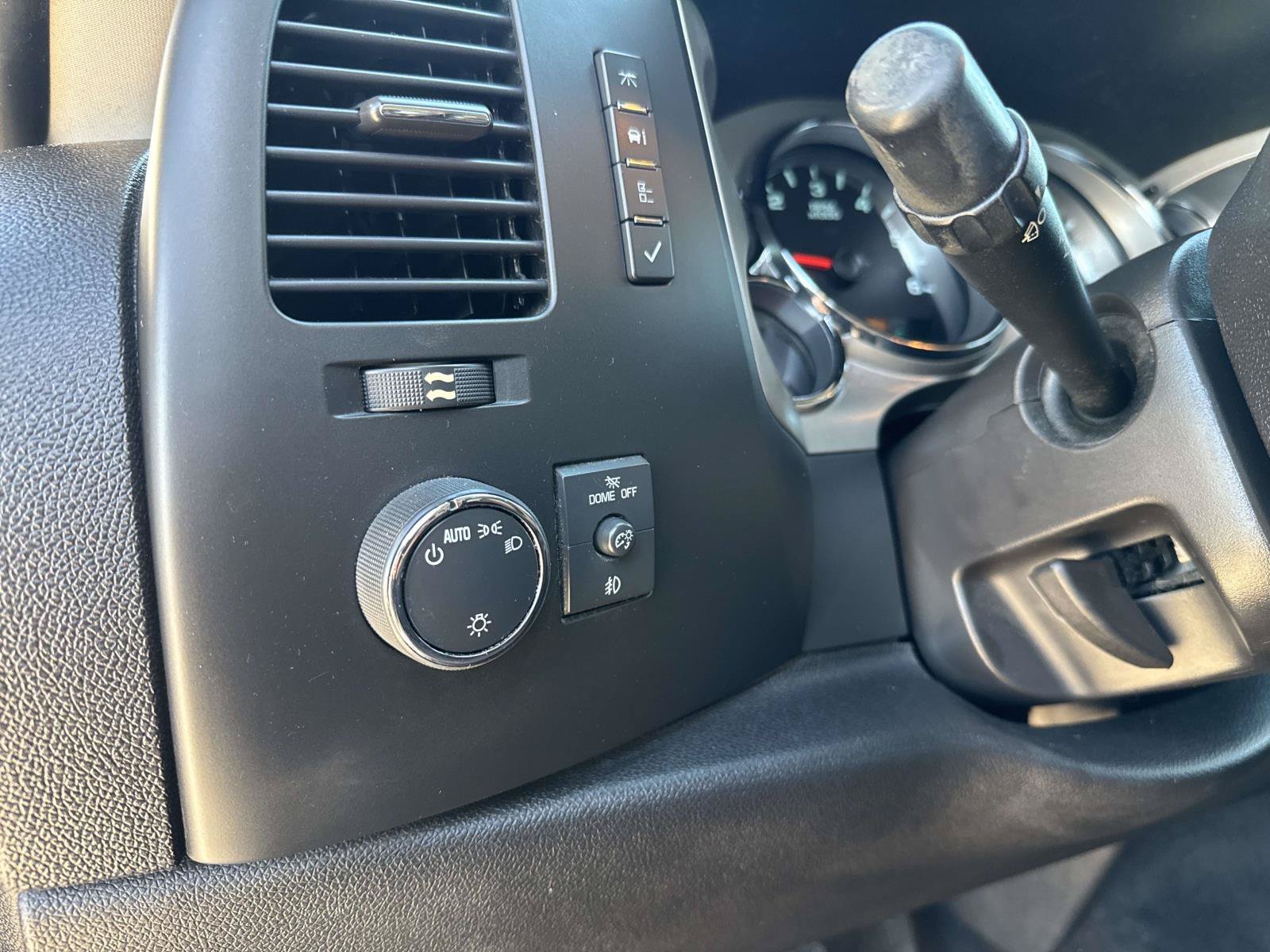 Used 2013 Chevrolet Silverado 1500 LT w/ All-Star Edition AWD/4WD image 38