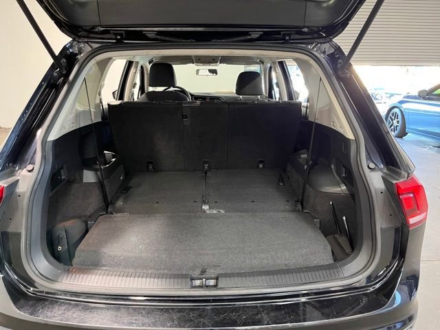 Used 2020 Volkswagen Tiguan S image 16