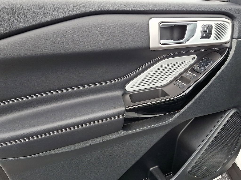 Used 2023 Ford Explorer ST w/ Equipment Group 401A image 13