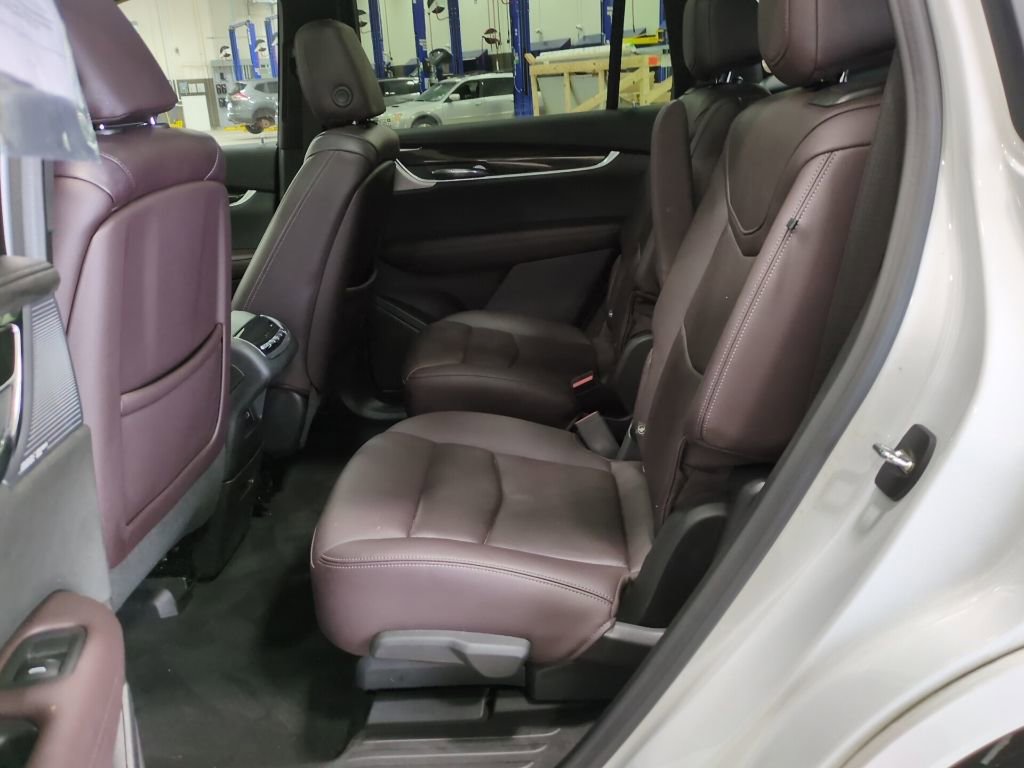 Used 2023 Cadillac XT6 Premium Luxury image 19
