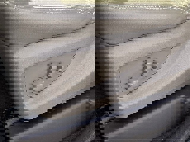 Used 2018 GMC Sierra 1500 SLT image 26