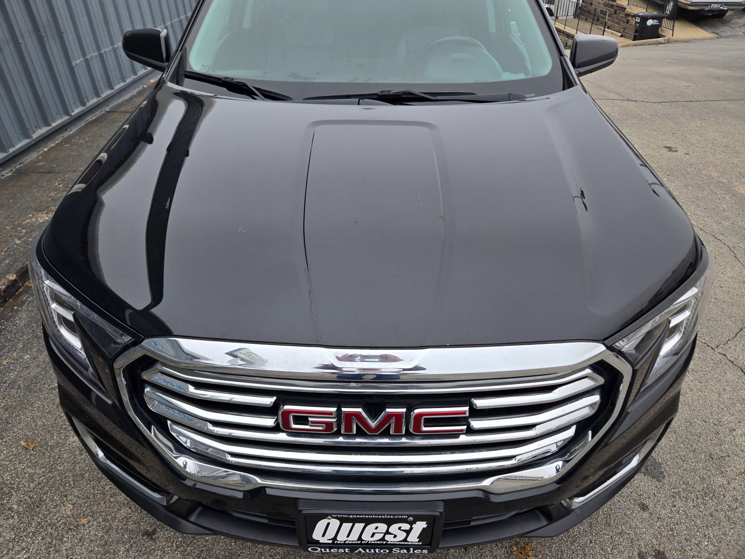 Used 2024 GMC Terrain SLT image 14