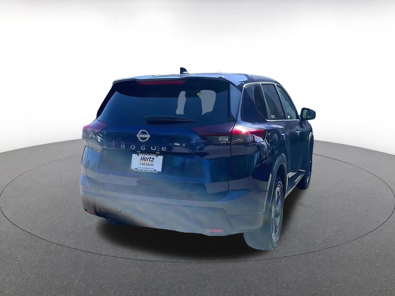 Used 2025 Nissan Rogue SV FWD image 14