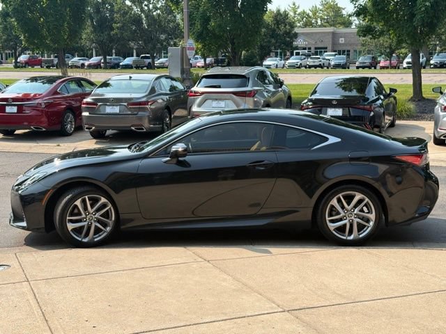 Used 2022 Lexus RC 300 w/ Accessory Package RWD image 4