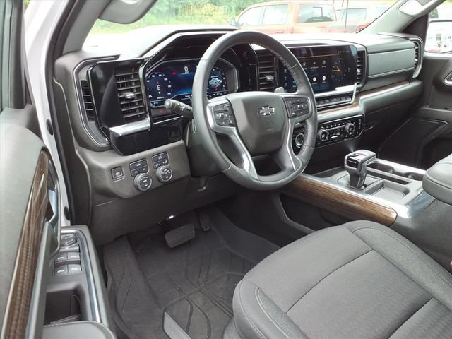 Used 2023 Chevrolet Silverado 1500 RST w/ Rally Edition AWD/4WD image 14