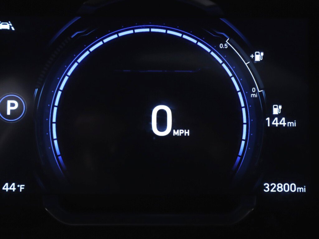 Used 2020 Hyundai Ioniq Limited image 15