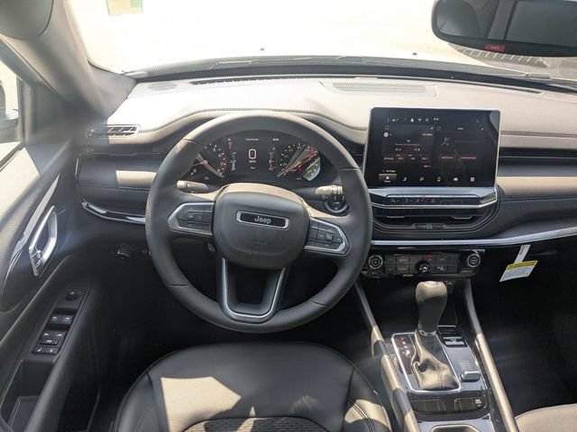 New 2026 Jeep Compass Latitude AWD/4WD image 28