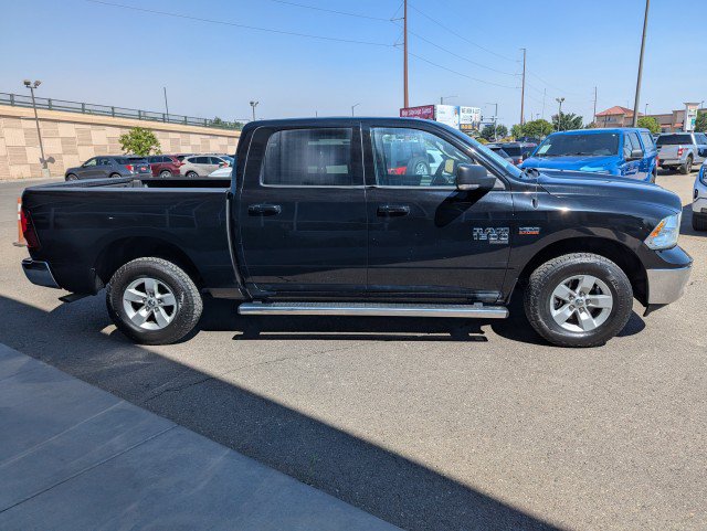 Used 2020 RAM 1500 Classic SLT w/ Luxury Group AWD/4WD image 6