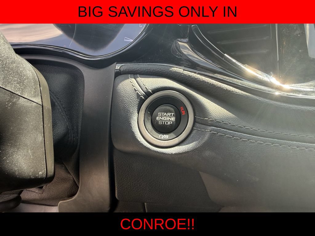 Used 2022 Dodge Durango SXT w/ Blacktop Package RWD image 18