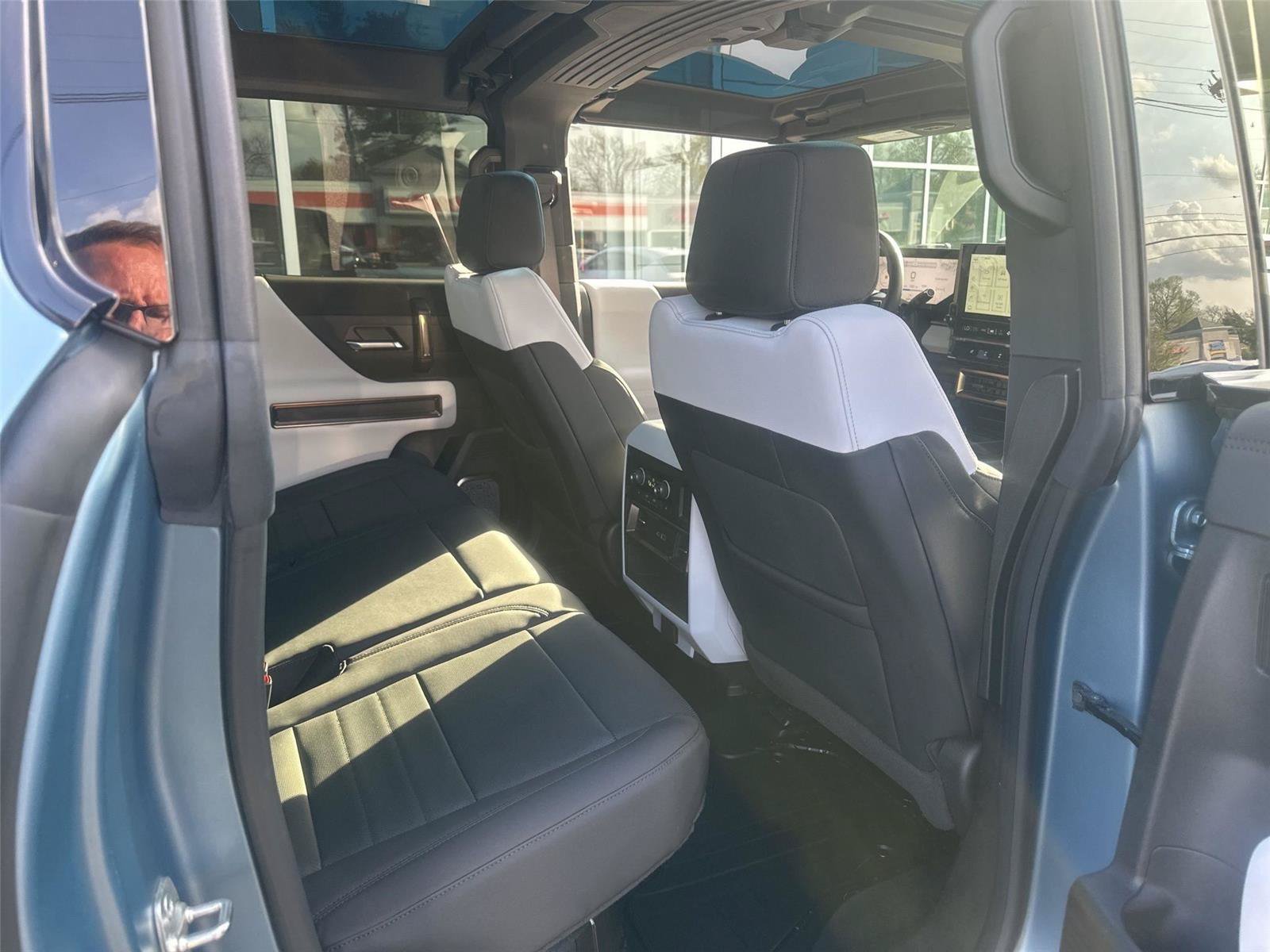 Used 2024 GMC Hummer EV 3X w/ Omega Edition AWD/4WD image 13
