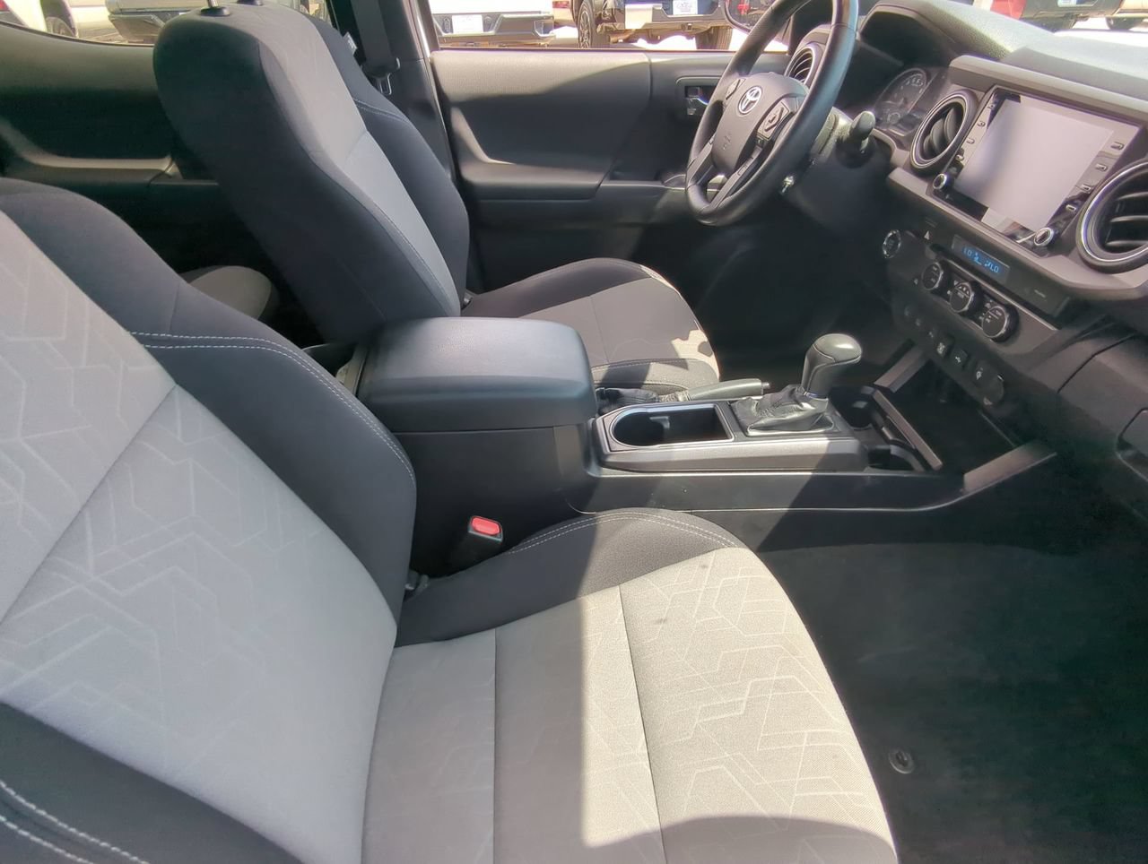 Used 2021 Toyota Tacoma TRD Off-Road w/ Technology Package RWD image 11