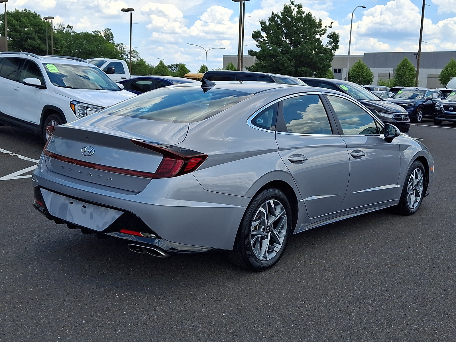 Certified 2023 Hyundai Sonata SEL w/ Cargo Package FWD image 6